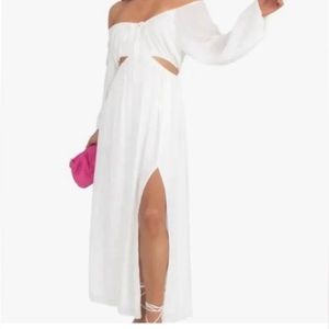 Kittenish Long Sleeve/Off Shoulder White Maxi Dress